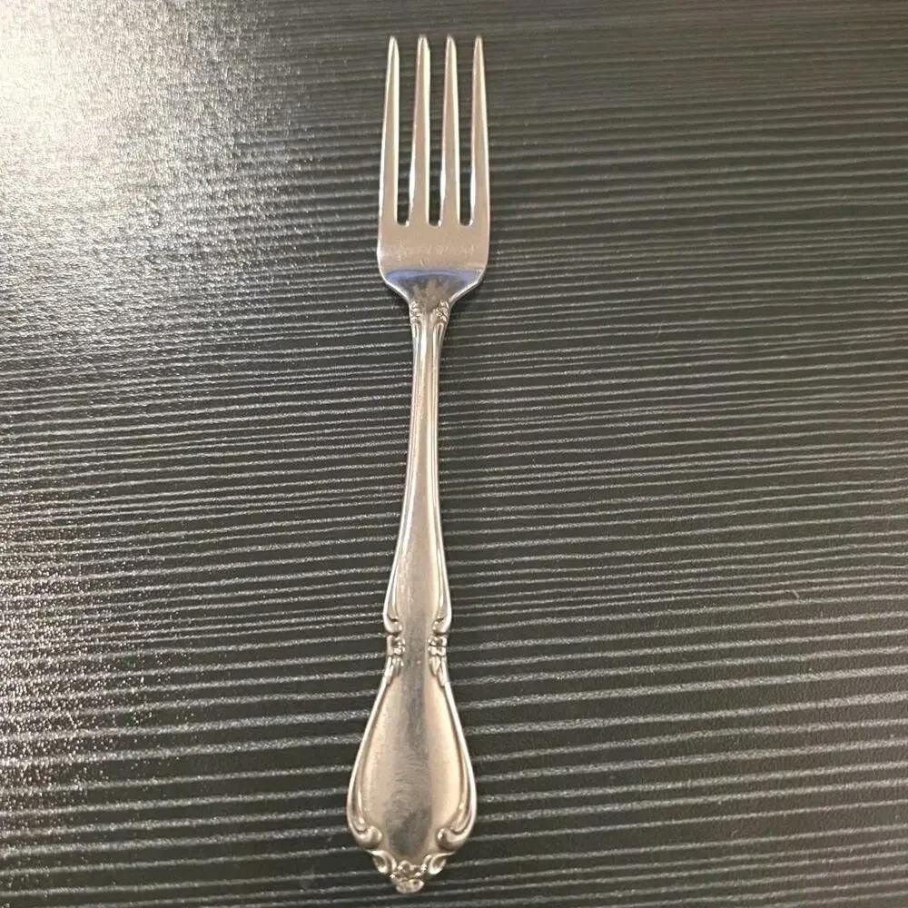 CHATEAU Oneida Silver‎ Stainless Oneidacraft Deluxe Glossy Flatware Bundle